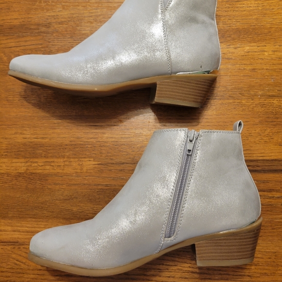 Shimmery Silver Booties - Picture 5 of 9